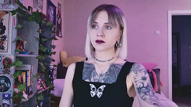 NaniMoore online show from 04.28.26