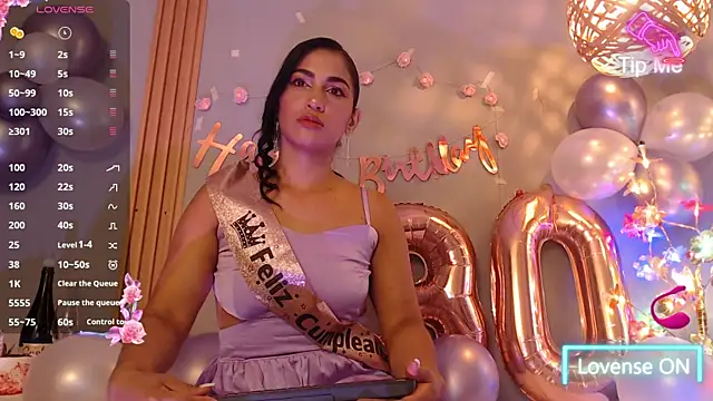 Thayssa ross online show from 04.15.26