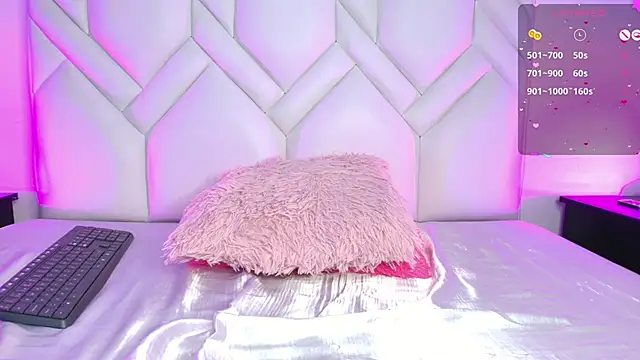 Connie Cherxx online show from 01.07.25