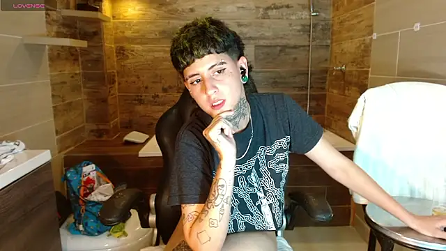 Ethan lennox online show from 03.05.26