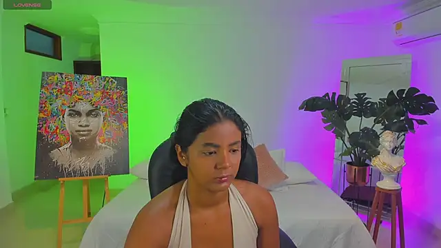 Snapshot of JANYLOVE__ chatting on 04.18.26 JANYLOVE online show from 04.18.26
