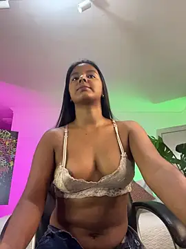 Snapshot of JANYLOVE__ chatting on 05.25.26 JANYLOVE online show from 05.25.26