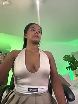 Snapshot of JANYLOVE__ chatting on 05.30.26 JANYLOVE online show from 05.30.26