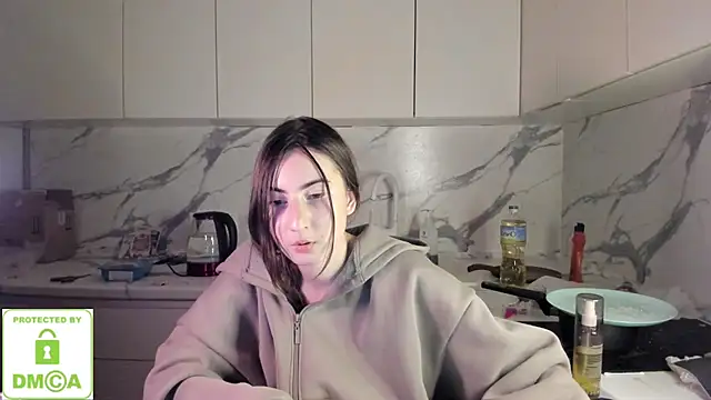 Ayesha Thebestt online show from 01.07.26