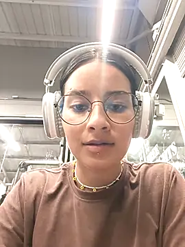 Snapshot of _vaness chatting on 01.08.25  vaness online show from 01.08.25