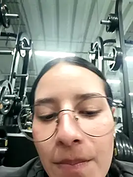 Snapshot of _vaness chatting on 02.18.25  vaness online show from 02.18.25