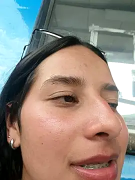 Snapshot of _vaness chatting on 02.21.25  vaness online show from 02.21.25