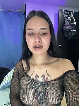 Snapshot of _vaness chatting on 10.10.25  vaness online show from 10.10.25