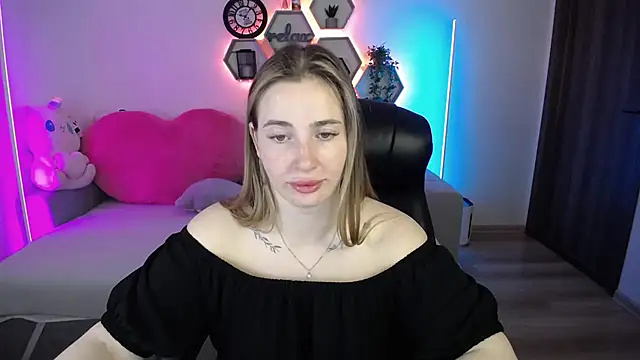 SabrinViolet online show from 06.20.26