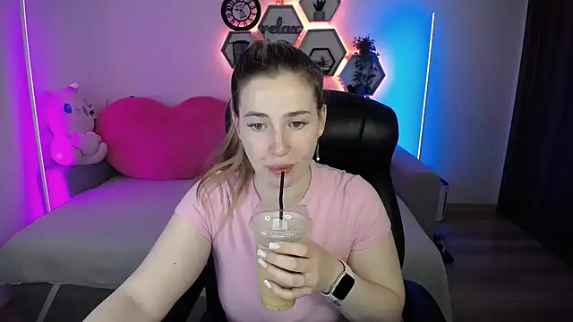 SabrinViolet online show from 06.24.26