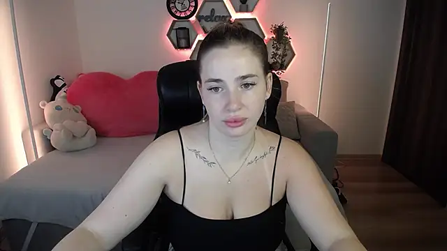 SabrinViolet online show from 07.13.26