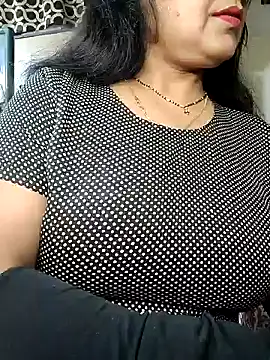 Snapshot of Cute_Ruhi99 chatting on 01.18.25 Cute Ruhi99 online show from 01.18.25