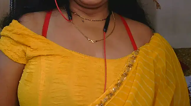 Snapshot of Cute_Ruhi99 chatting on 01.22.25 Cute Ruhi99 online show from 01.22.25