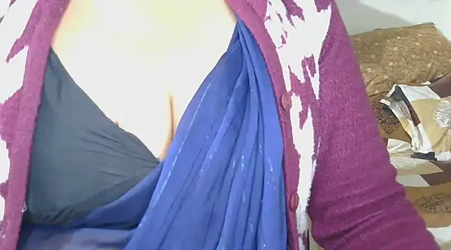 Snapshot of Cute_Ruhi99 chatting on 01.28.25 Cute Ruhi99 online show from 01.28.25