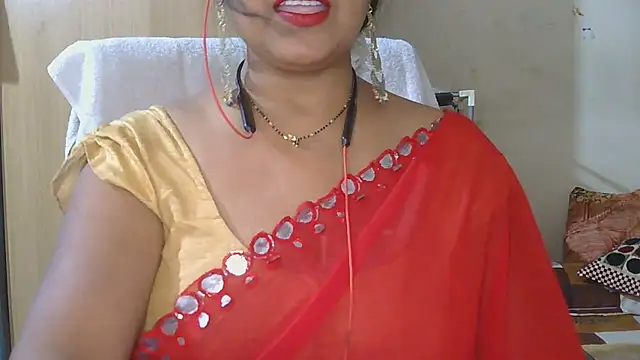 Snapshot of Cute_Ruhi99 chatting on 10.11.25 Cute Ruhi99 online show from 10.11.25