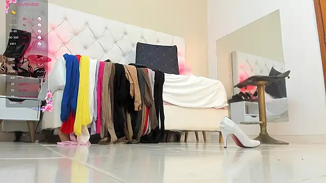 Sara Gomez online show from 02.16.25