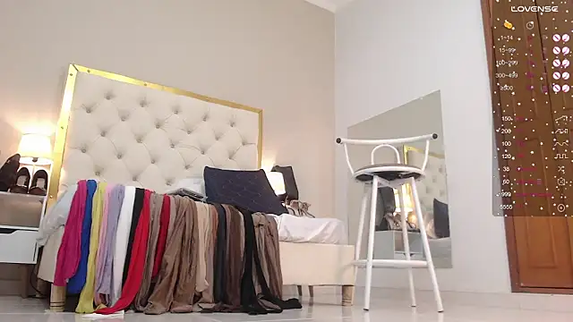 Sara Gomez online show from 03.22.25