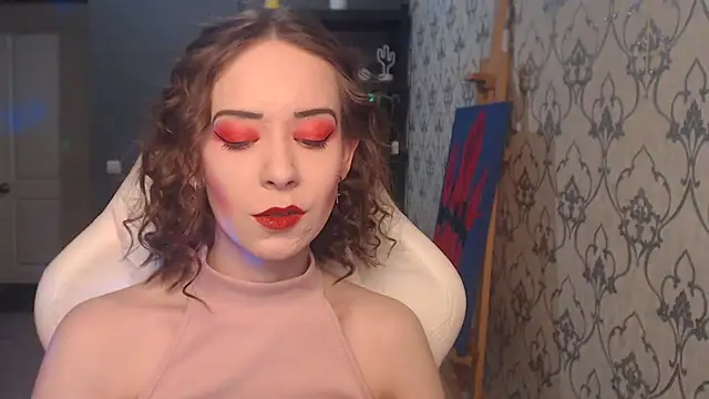 Snapshot of FascinatingEyess chatting on 07.20.26 FascinatingEyess online show from 07.20.26