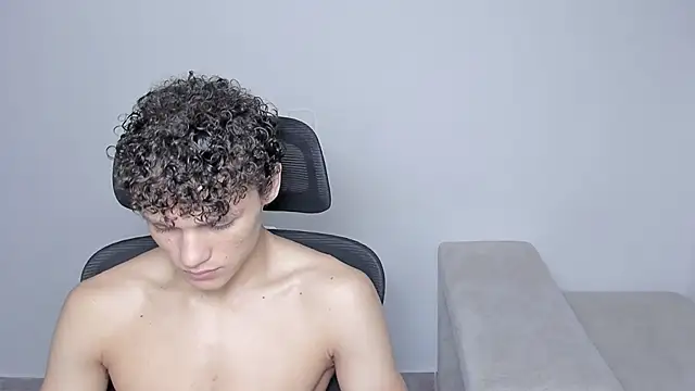 laurent nova online show from 09.16.25