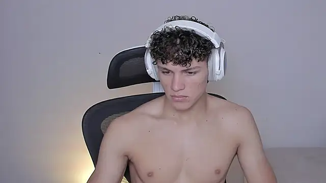 laurent nova online show from 10.10.25