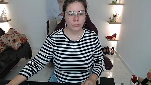 Snapshot of zehra_sanem chatting on 04.30.26 zehra sanem online show from 04.30.26