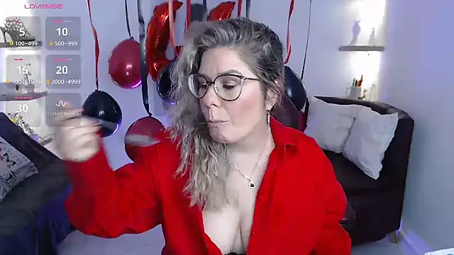 Snapshot of zehra_sanem chatting on 05.14.26 zehra sanem online show from 05.14.26