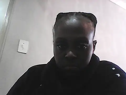 Snapshot of SlutyQueen32 chatting on 07.22.26 SlutyQueen32 online show from 07.22.26