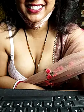 Snapshot of natasha_bhabhi chatting on 11.03.25 natasha bhabhi online show from 11.03.25
