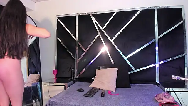 Ivanna18 x online show from 11.08.25