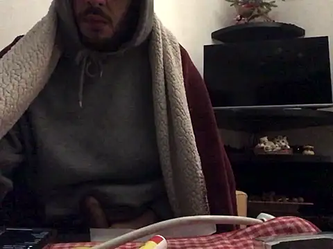 Snapshot of DragonPink chatting on 12.22.24 DragonPink online show from 12.22.24