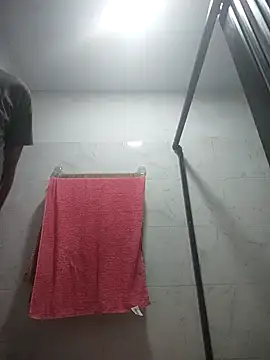 719610 online show from 12.21.25