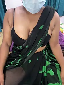 Snapshot of _dr_hot_ chatting on 02.02.25 dr hot online show from 02.02.25