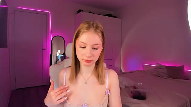 Eva Davi online show from 03.02.25