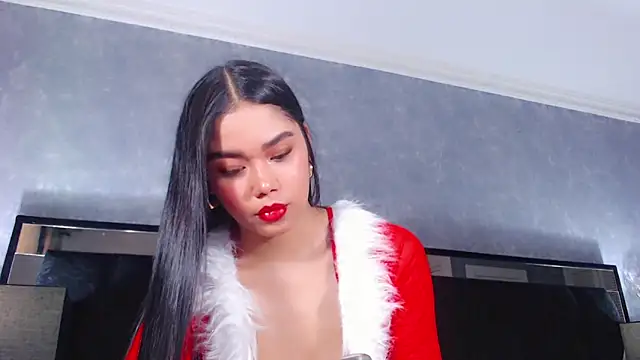 Snapshot of JasmineMoore chatting on 12.24.24 JasmineMoore online show from 12.24.24