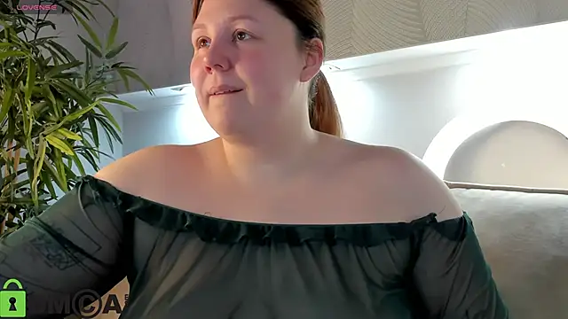 Ruth Oliver online show from 03.30.26