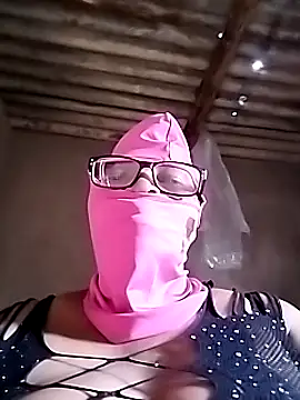 Snapshot of naughtygrannyXXX chatting on 12.14.24 naughtygrannyXXX online show from 12.14.24