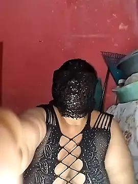 Snapshot of naughtygrannyXXX chatting on 12.22.24 naughtygrannyXXX online show from 12.22.24