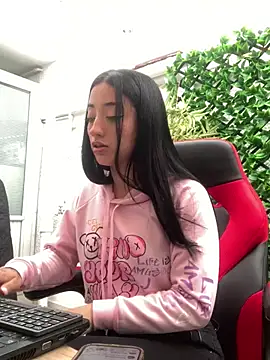 Ady 18 online show from 02.10.25