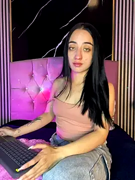 Ady 18 online show from 09.25.25