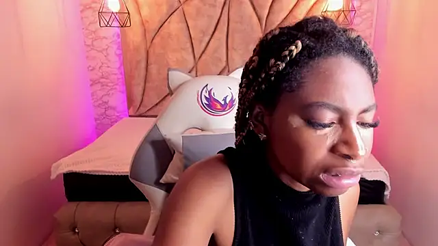 Queen perla  online show from 01.24.25