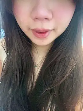 Hotellinh12 online show from 11.19.25