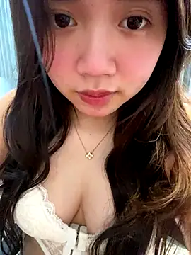 Hotellinh12 online show from 12.17.25