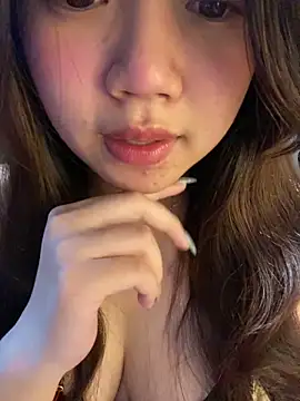 Hotellinh12 online show from 04.06.26