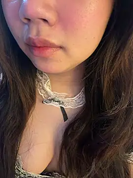 Hotellinh12 online show from 04.19.26