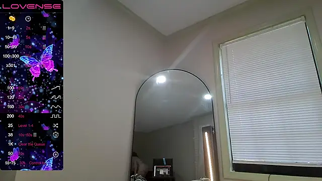 Milfshakecafe online show from 09.11.25