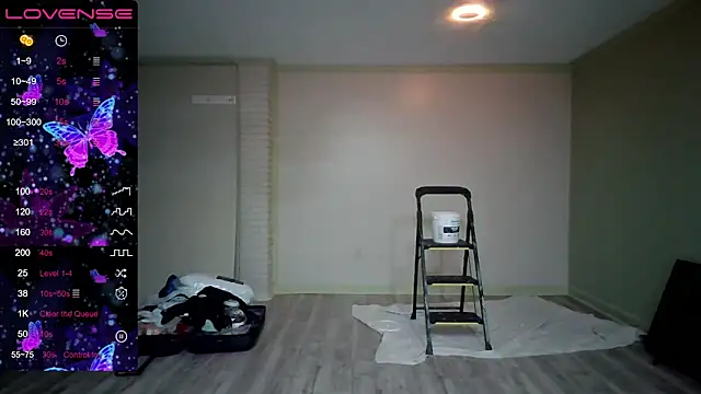 Milfshakecafe online show from 09.18.25