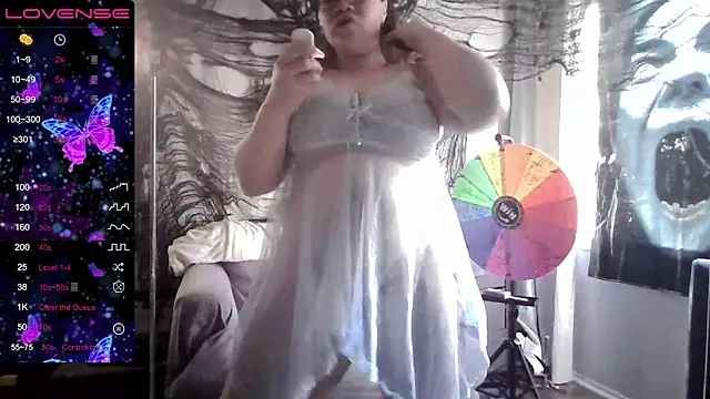 Milfshakecafe online show from 10.10.25