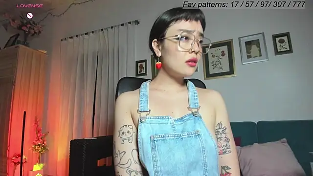 Conlosmichis online show from 03.22.25