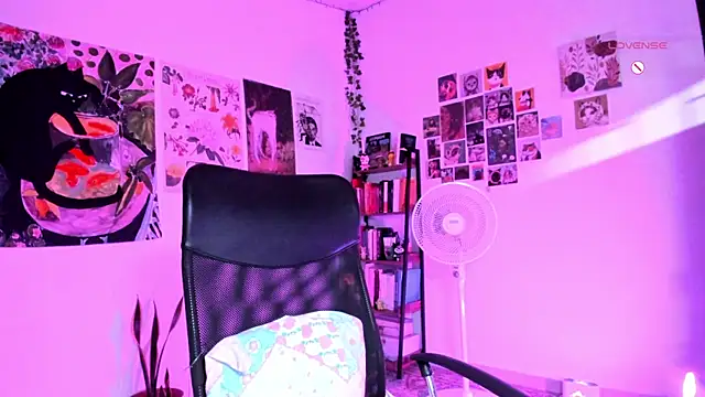 Conlosmichis online show from 09.17.25