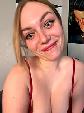 pink8ty online show from 10.04.25